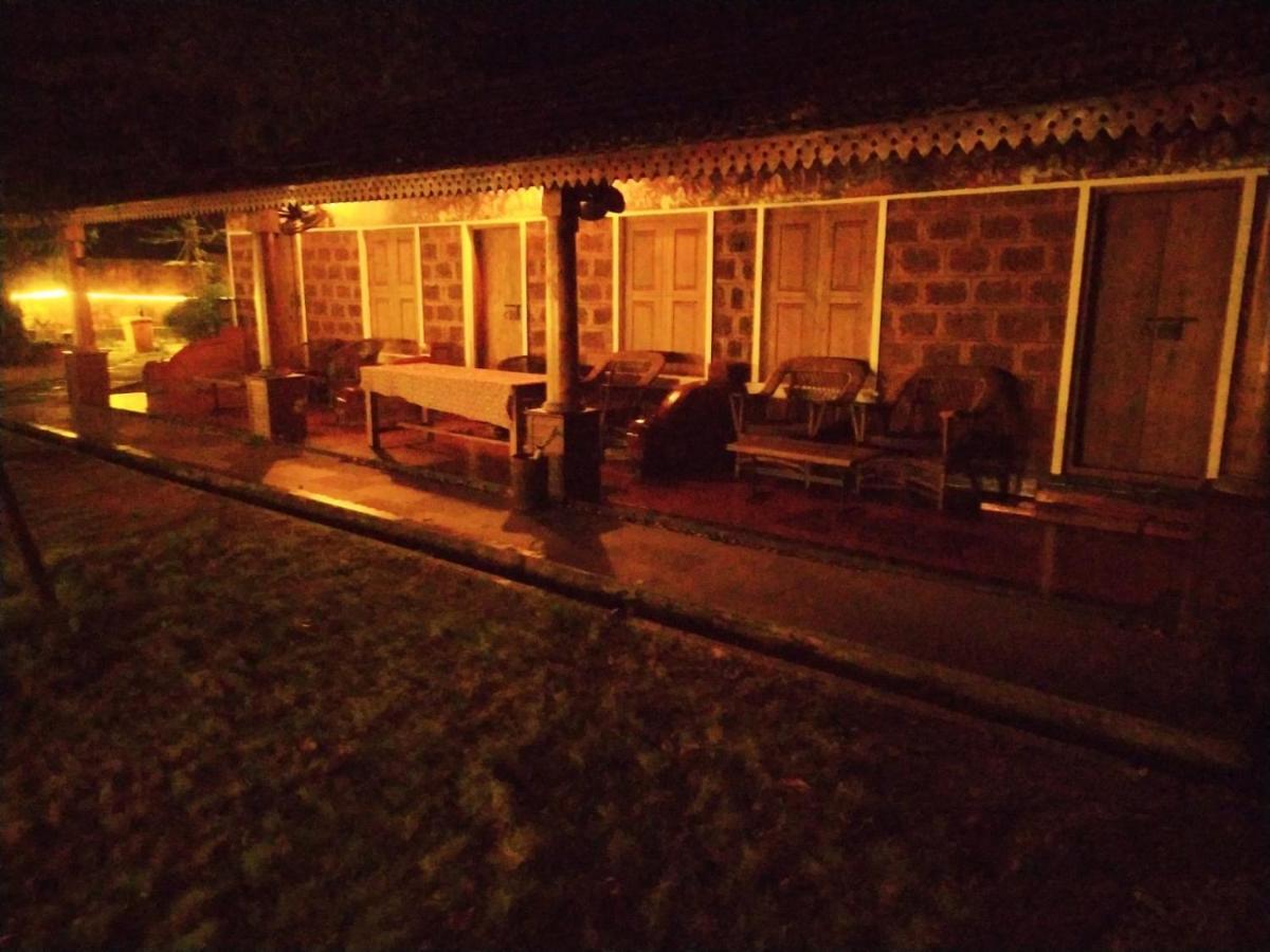 Ambadi's -lake View * Pallipuram