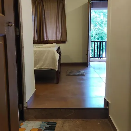 Ambadi'S Villa -Lake View Resort Pallipuram Exterior photo