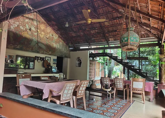 Ambadi\'S Villa -Lake View Resort