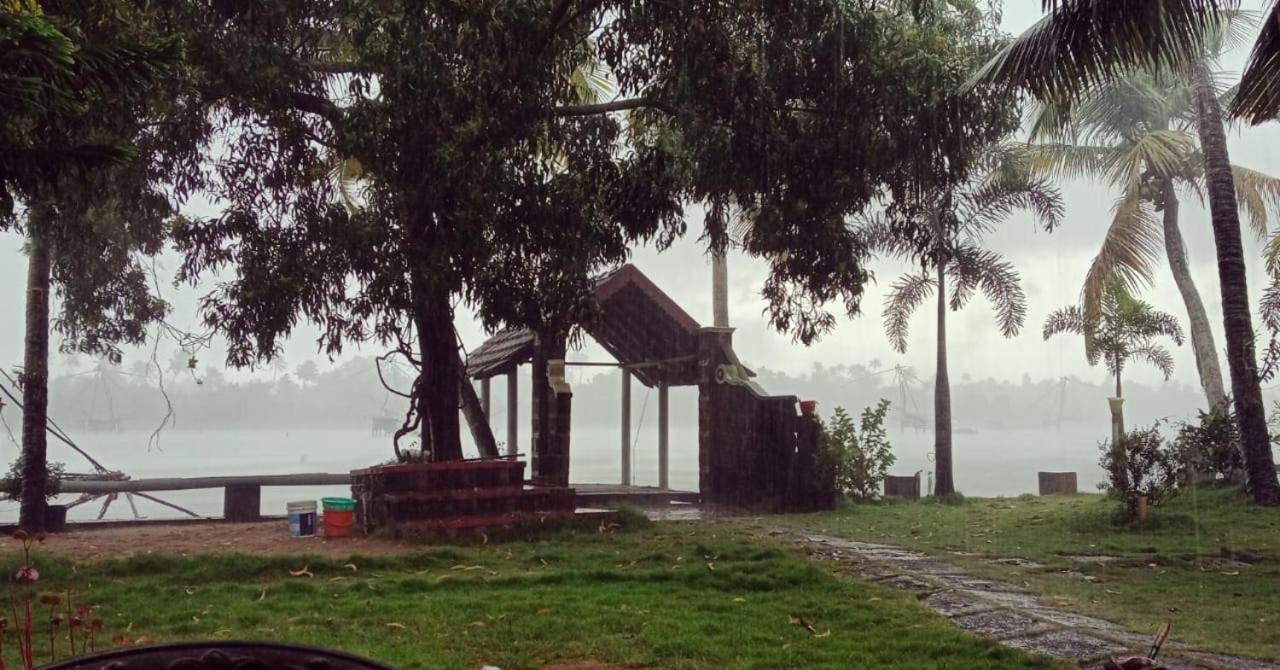 Ambadi's -lake View