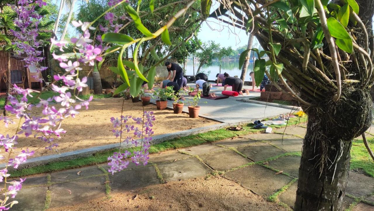 Ambadi's -lake View * Pallipuram